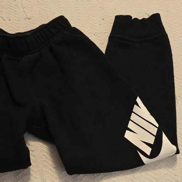 Nike Kids Black Sweatpants with White Logo - Picture 3 of 9